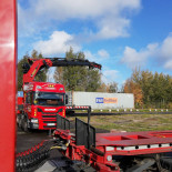 LKW mit Aufnahme ISO-Container